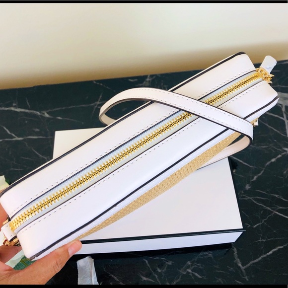 🌹Michael Kors Straw Python Capsule Crossbody🌹 - Picture 5 of 13